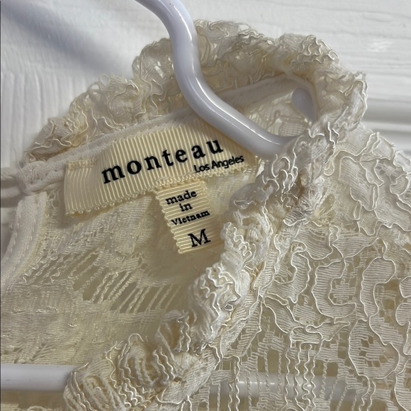 Monteau Elegant Lace Sleeveless Top - Cream - Picture 2 of 4